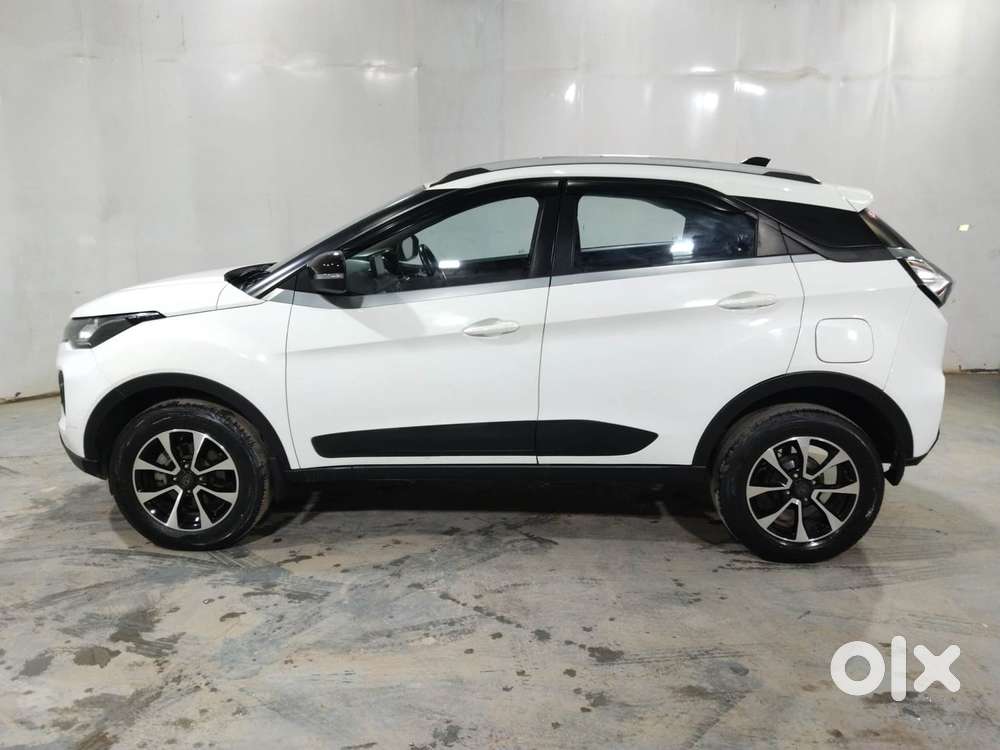 Tata Nexon 1.2 Revotron Xza Plus (o), 2021, Petrol