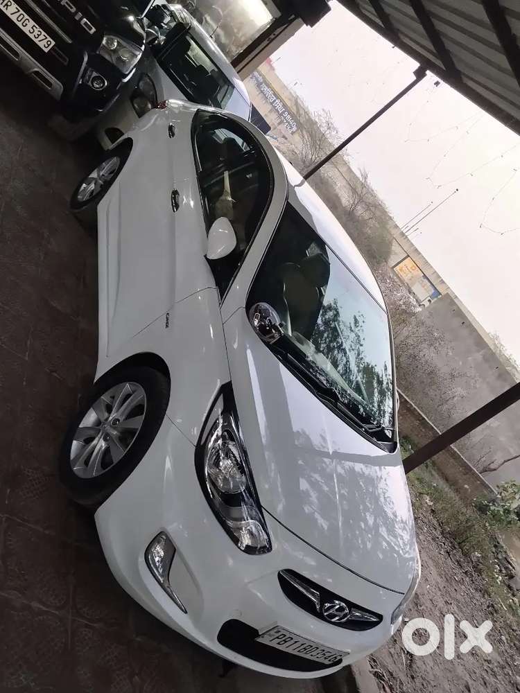 Versatile Hyundai Verna Sx O 2013