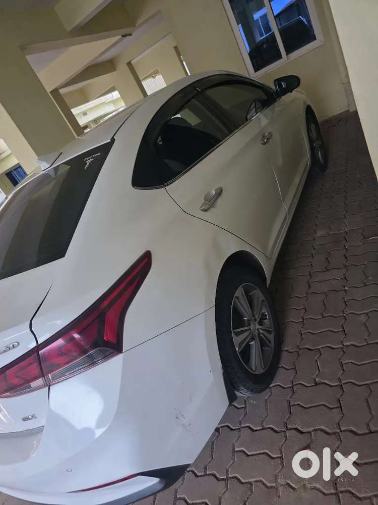 Hyundai Verna Diesel 2018  Top End