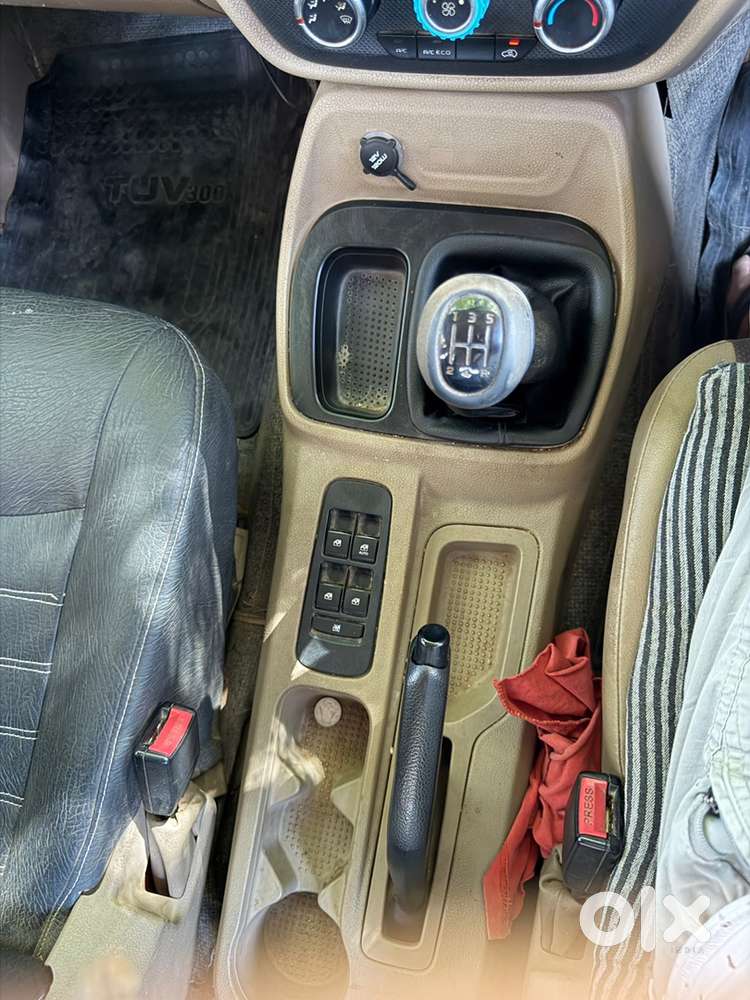 Mahindra Tuv 300 2018 Diesel Well Maintained