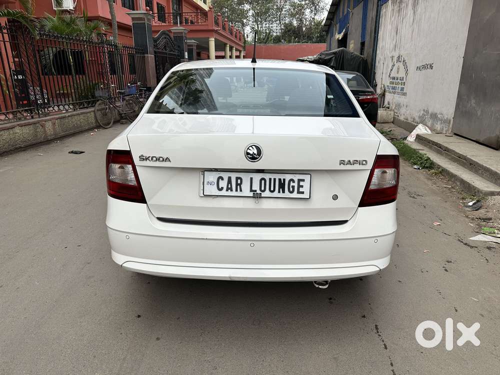 Skoda Rapid 1.0 Ambition Tsi At, 2021, Petrol