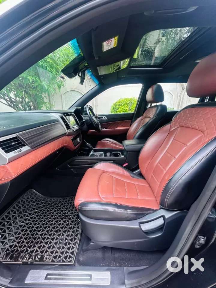 Mahindra Alturas G4 4wd At, 2019, Diesel