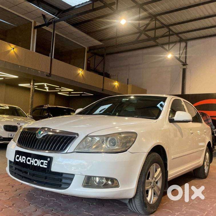Skoda Laura 2.0 Tdi At L And K, 2011, Diesel