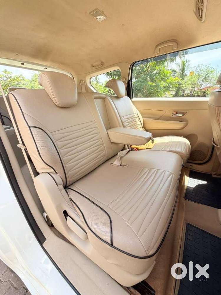 Maruti Suzuki Ertiga 1.5 Vxi Shvs, 2023, Petrol
