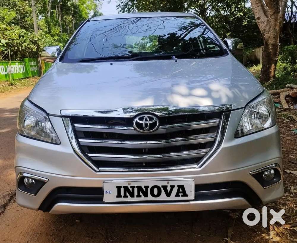 Toyota Innova 2011 Diesel 142000 Km Driven