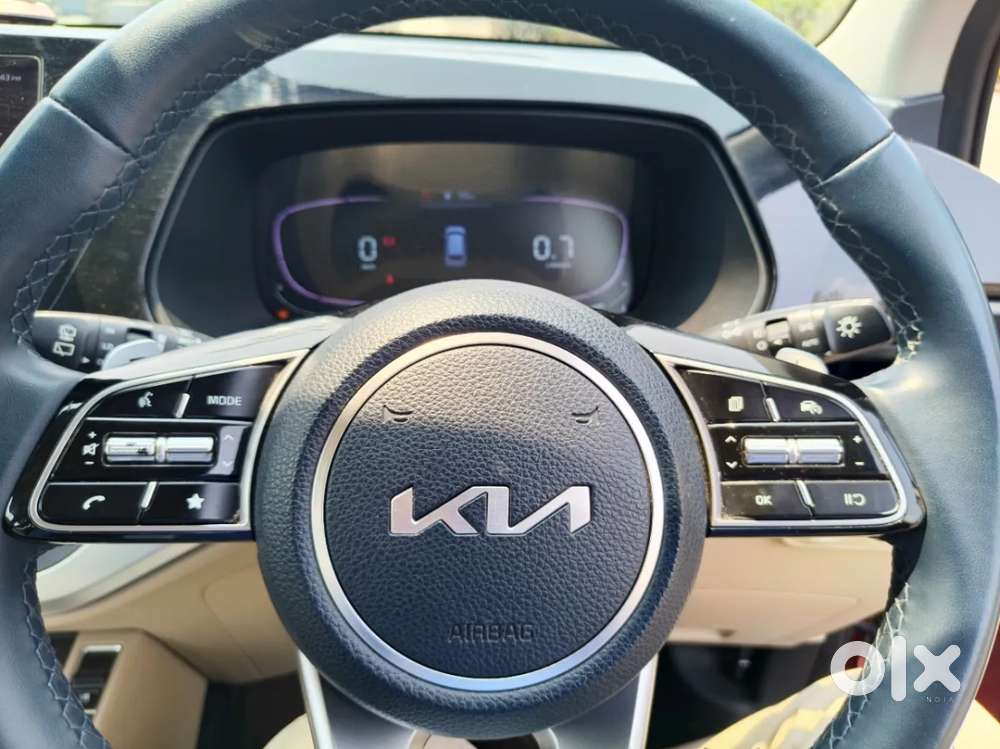 Kia Carens 1.4 Luxury Plus 6 Str, 2022, Petrol