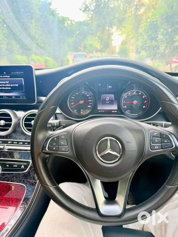 Mercedes-benz C-class 2015 Petrol Brand New Condition