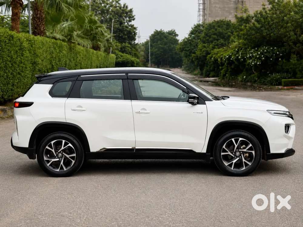 Toyota Urban Cruiser Hyryder 1.5 V Hybrid, 2023, Petrol