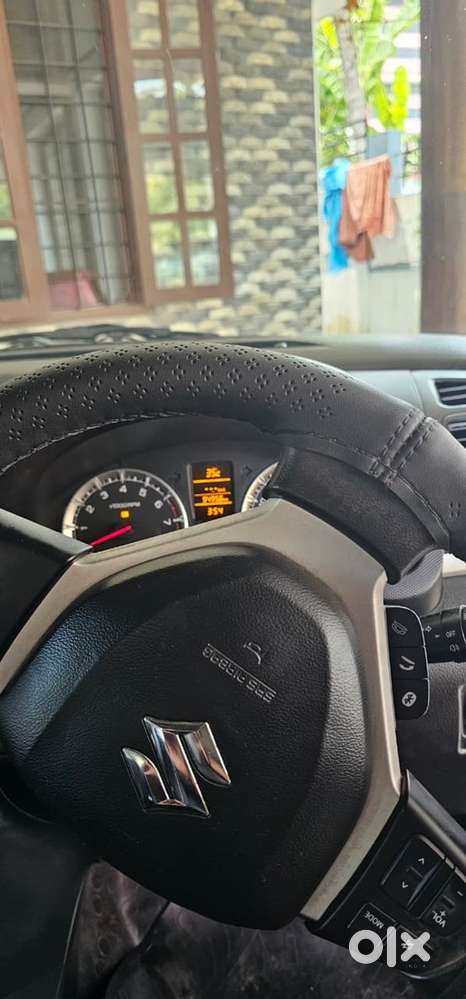 Maruti Suzuki Swift Petrol 2015