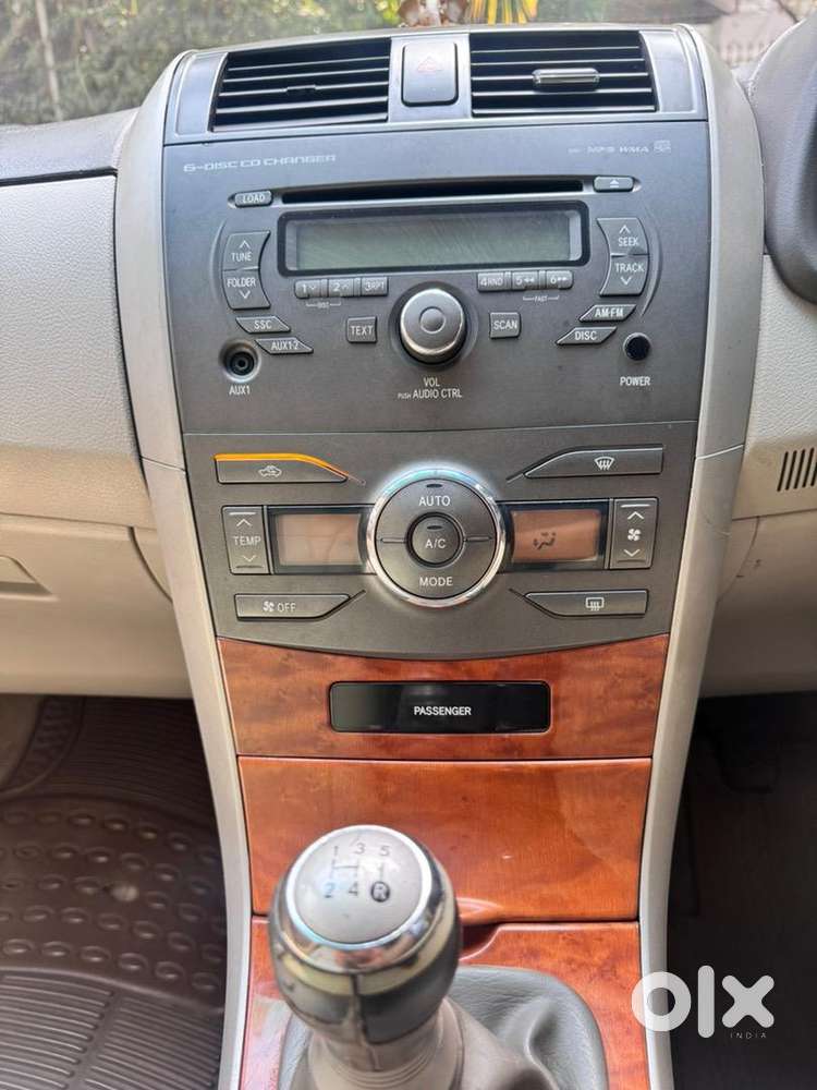 Toyota Corolla Altis 2010 Petrol Well Maintained