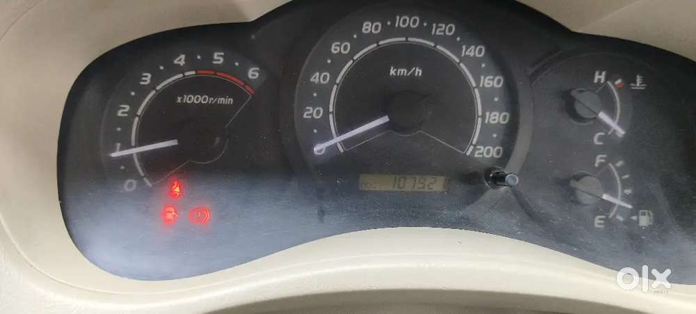 Toyota Innova 2010 Diesel Well Maintained