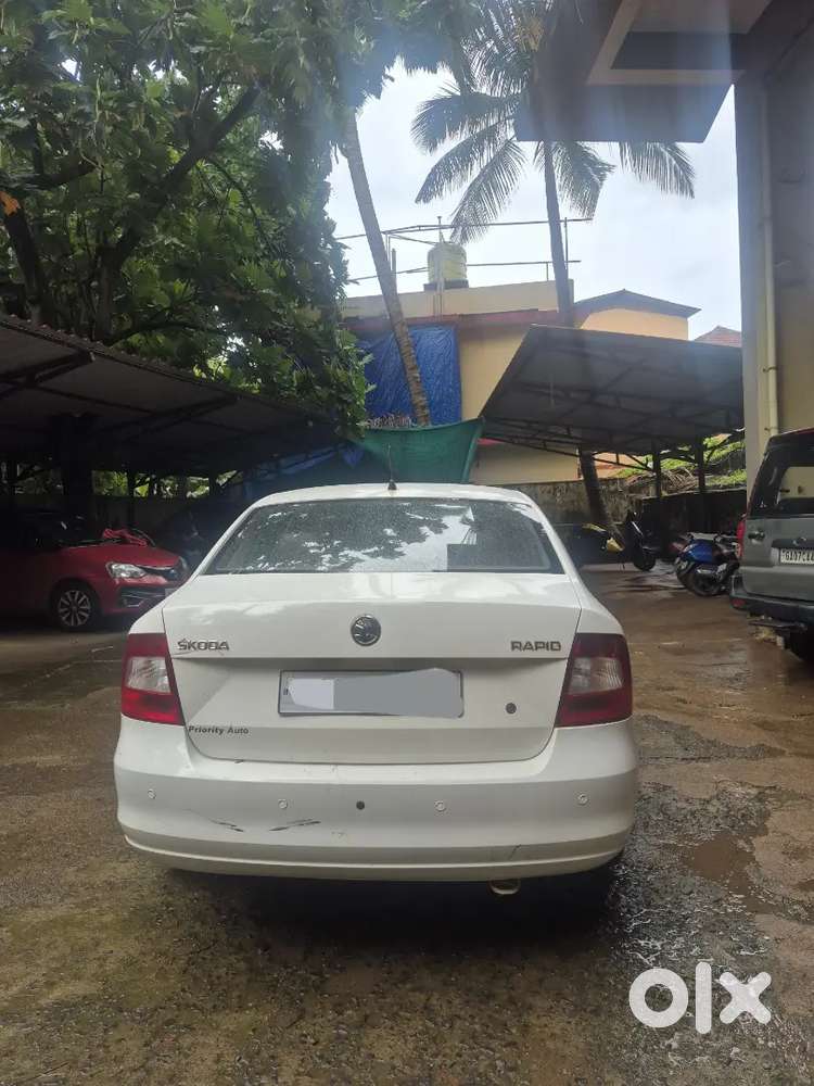 Skoda Rapid 2016 Petrol 85000 Km Driven