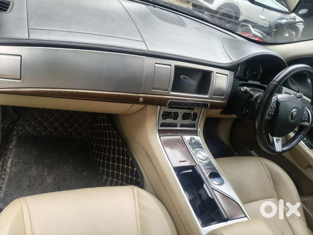 Jaguar Xf 2.2 Diesel 2015 Variant With Vip Number .