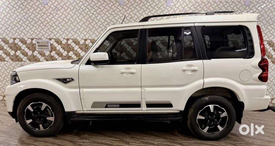 Mahindra Scorpio Classic 2.2 S 11 Mt 7 Str, 2024, Diesel