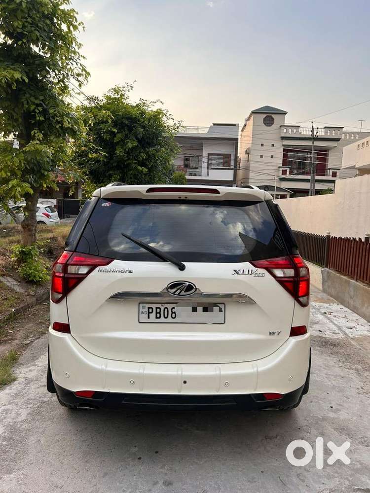 Mahindra Xuv500 2018 Diesel 85000 Km Driven