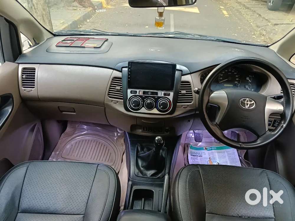 Innova 2.5 G Diesel Varaint