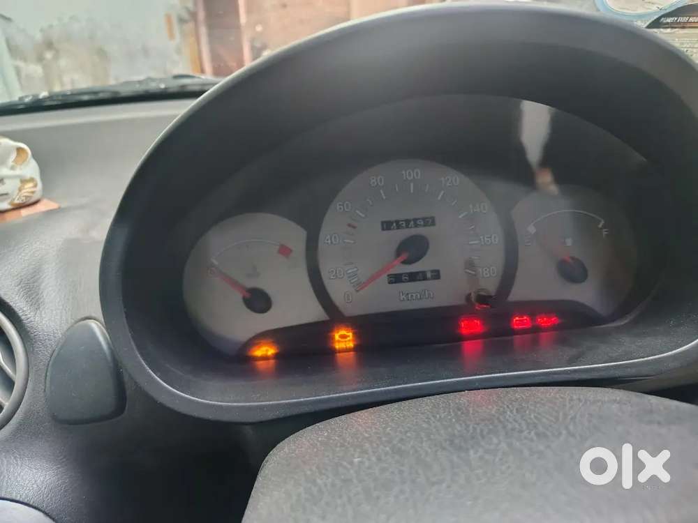 Good Condition Santro Xing Cng On Paper