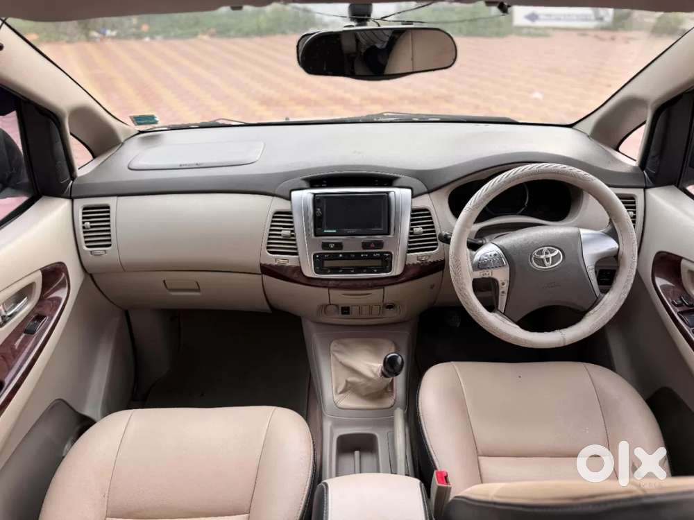 Toyota Innova 2.5 Ev Ps 7 Str Bs-iii, 2014, Diesel