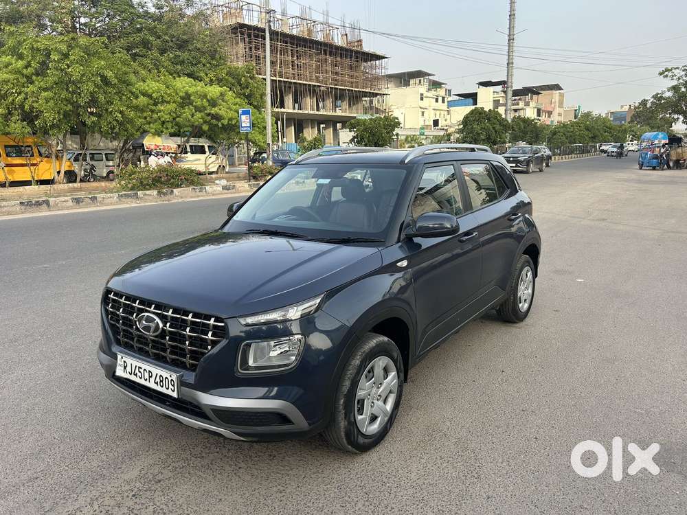Hyundai Venue S 1.2 Petrol, 2021, Petrol