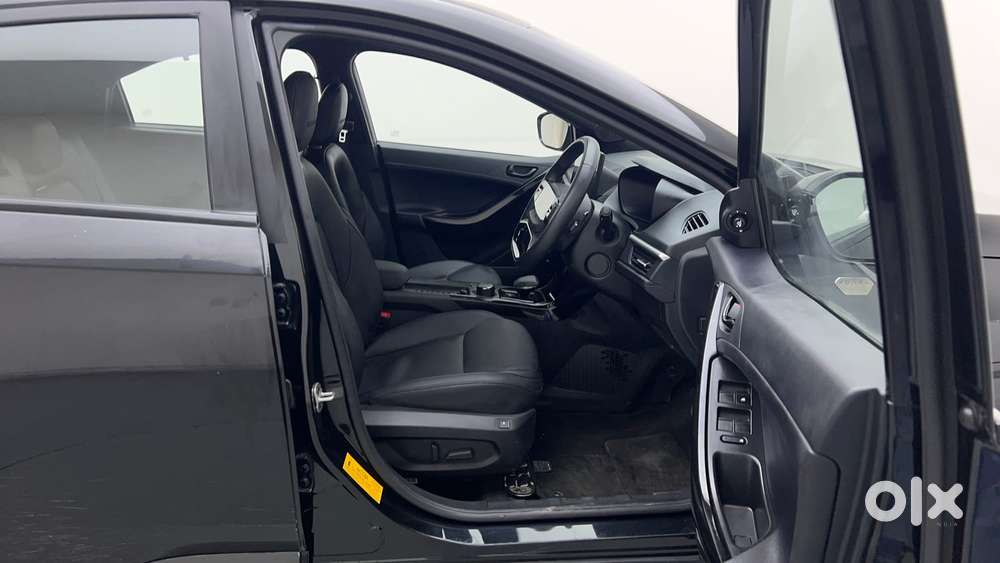 Tata Curvv Accomplished Plus A 1.5 Kryojet Diesel 6mt, 2025, Diesel