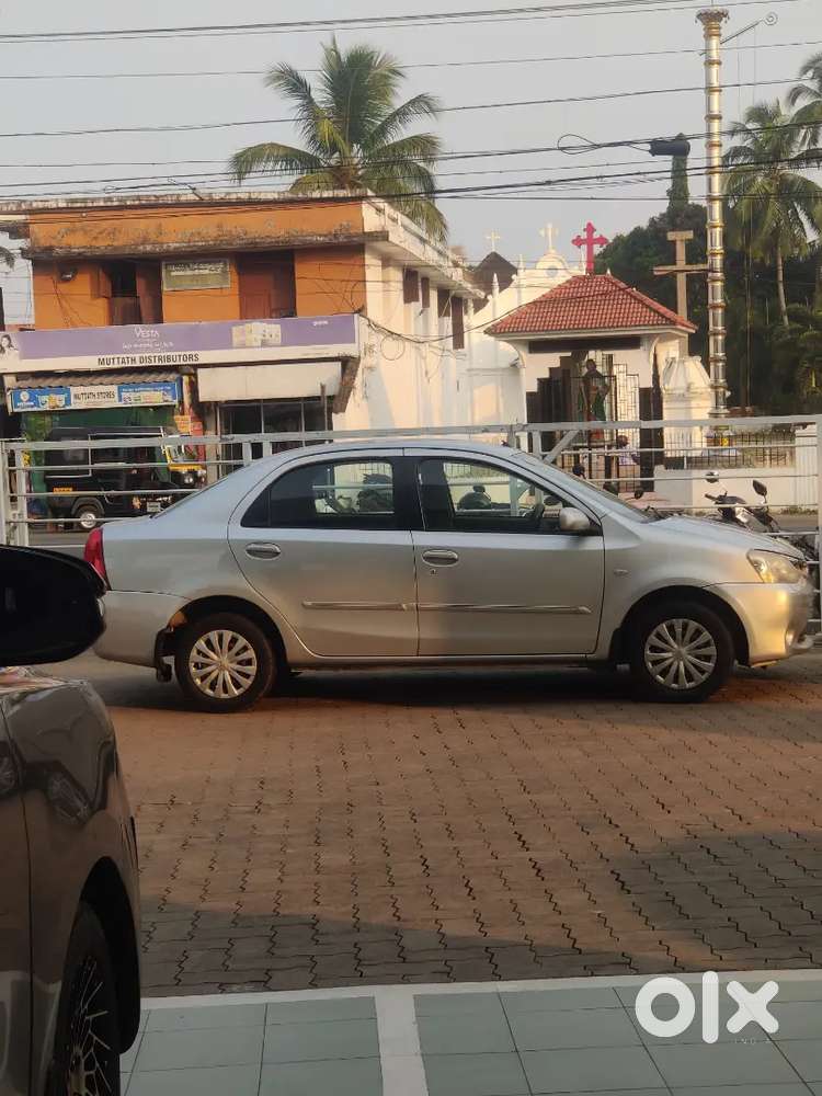Toyota Etios 2011 Petrol 94983 Km Driven