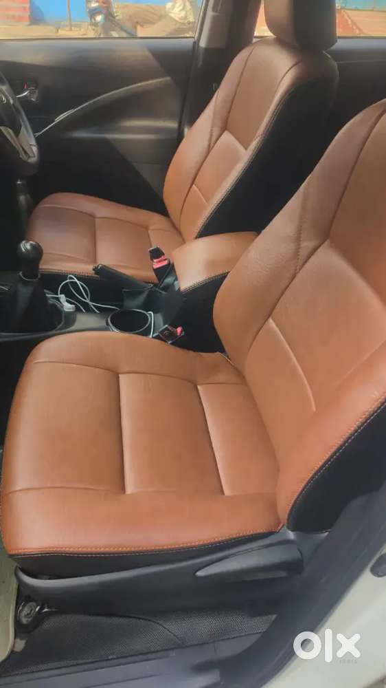 Toyota Innova Crysta G 8 2019