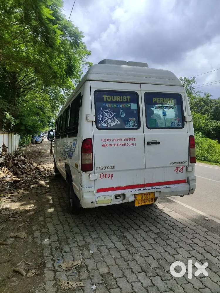 Force Tempo Traveller 17 Seater Ac