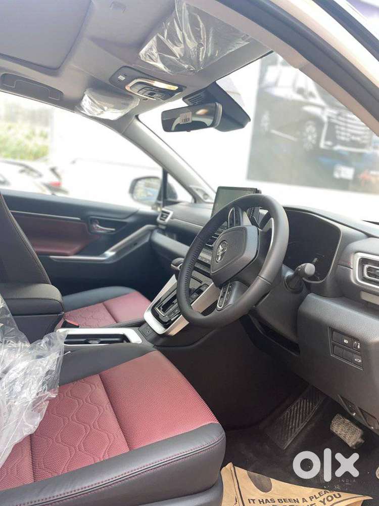 Toyota Innova Hycross 2.0 Zx (o) Hybrid 7 Str, 2026, Petrol