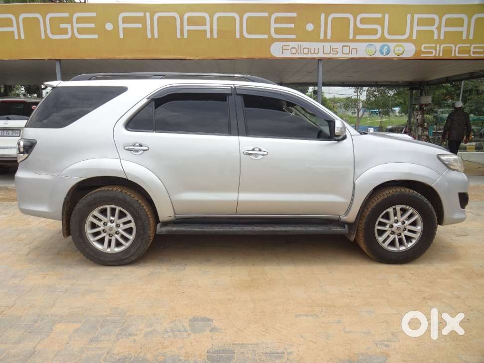 Toyota Fortuner 3.0 4x2 Automatic, 2012, Diesel