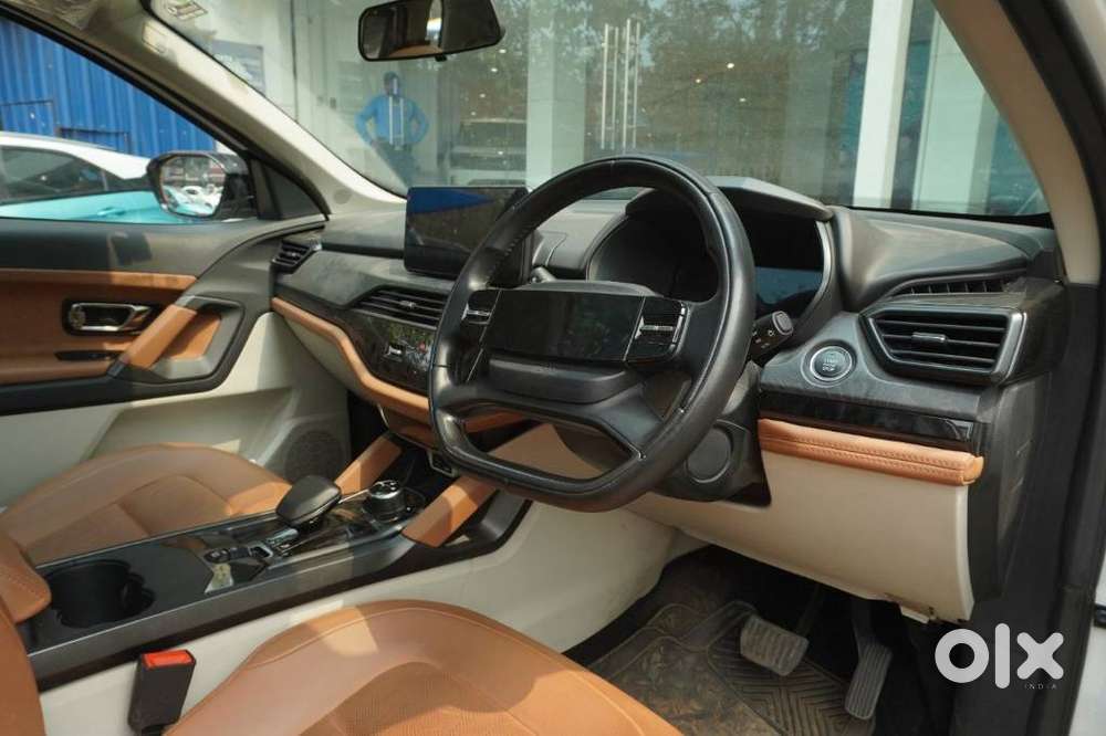 Tata Safari Adventure Plus At, 2025, Diesel