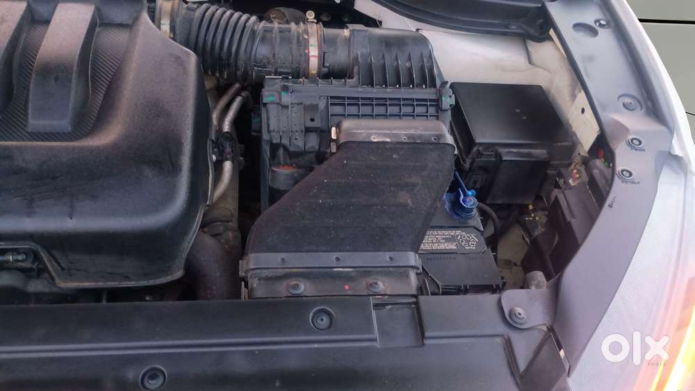 Mahindra Xuv700 2.0 Ax 5 Petrol Mt 7 Str, 2021, Petrol