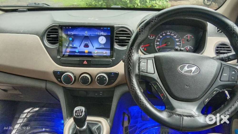Hyundai Grand I10 Sportz, 2015, Petrol
