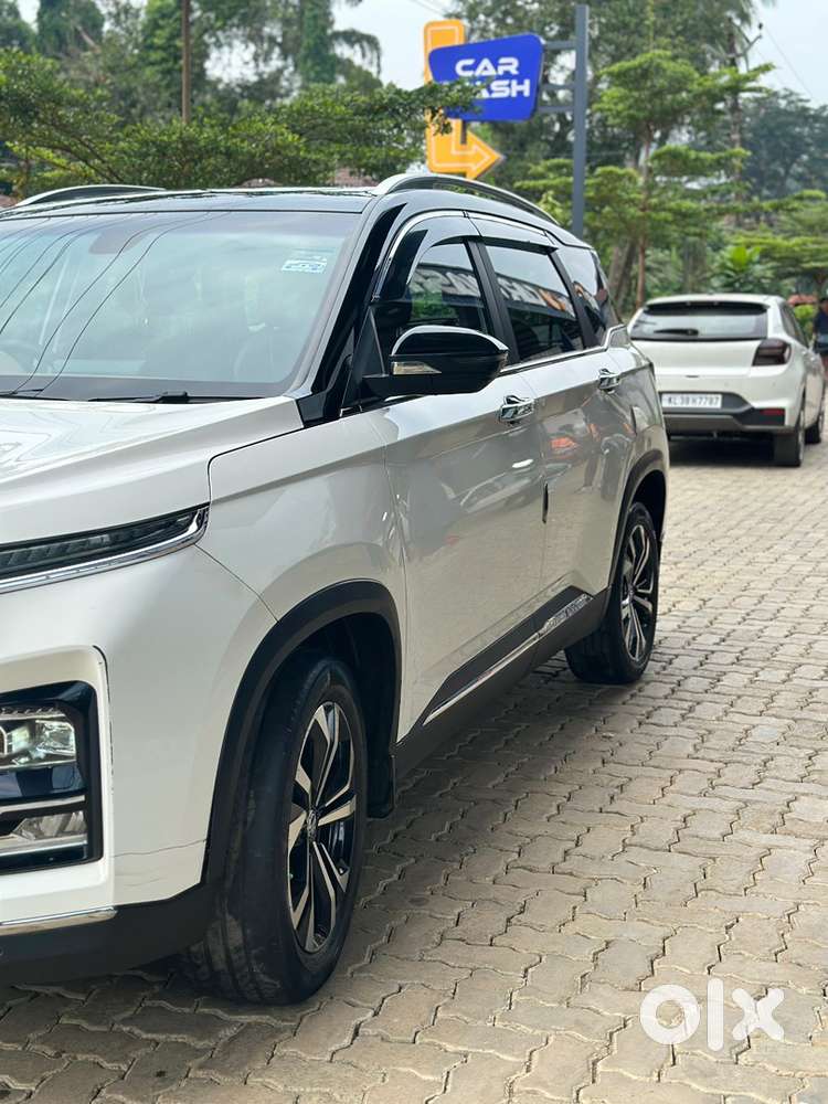 Mg Hector Plus 2024 Petrol Well Maintained