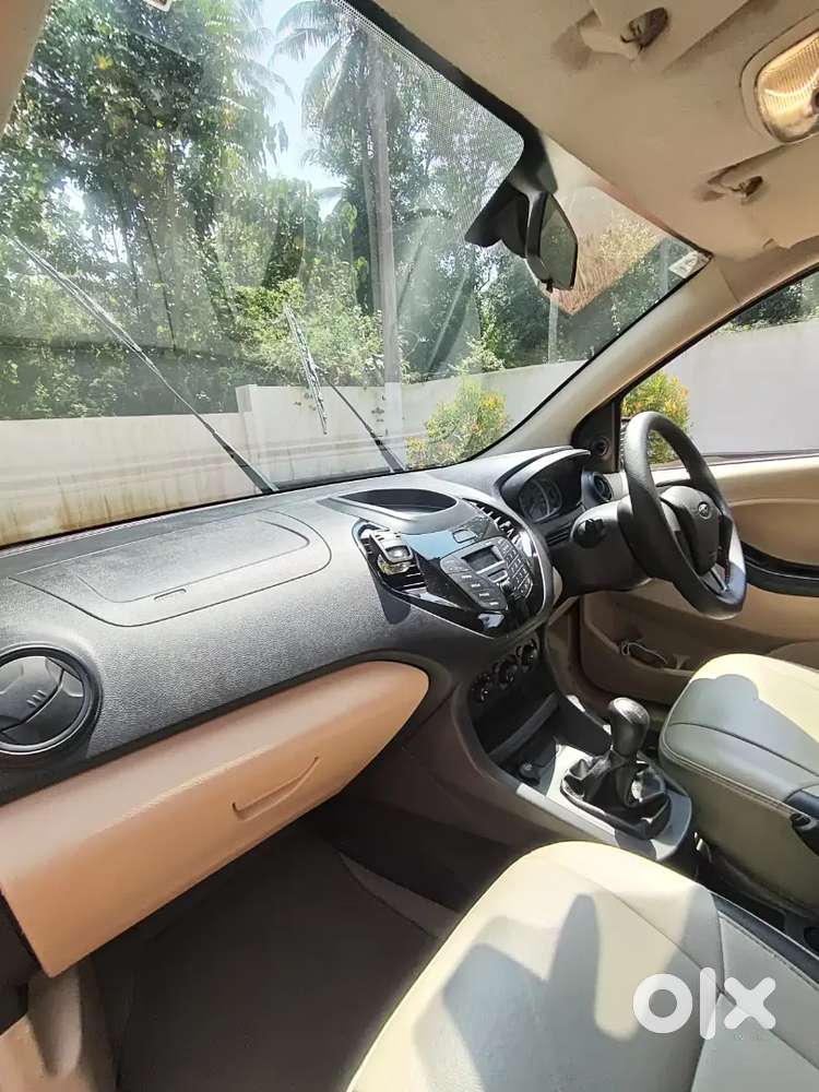 Ford Figo Aspire 2016 Petrol 75000 Km Driven