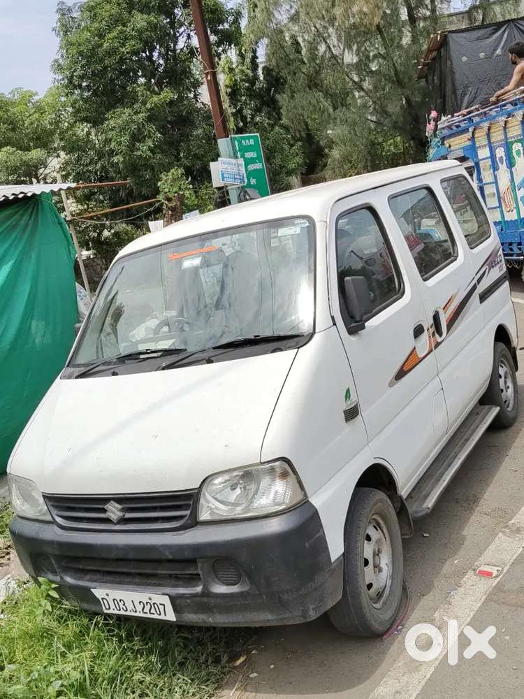 Maruti Suzuki Eeco 2016