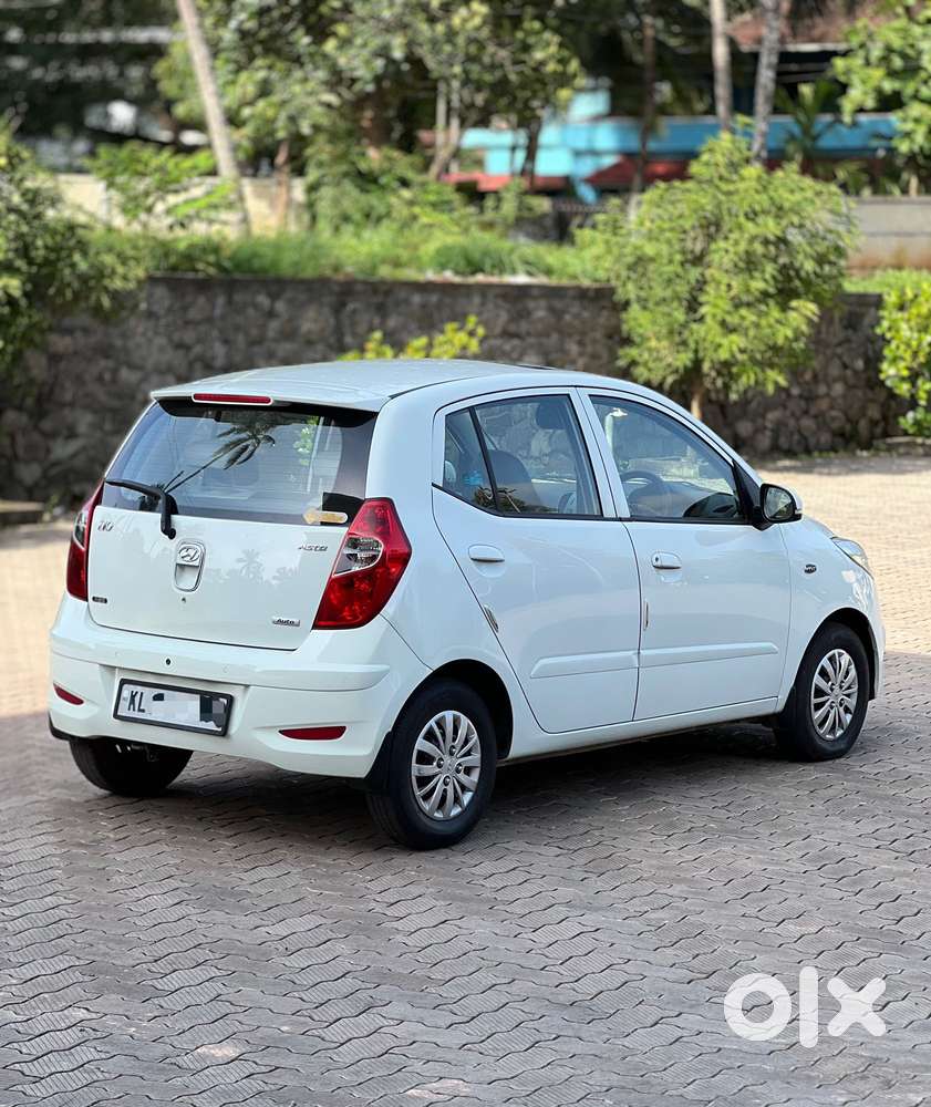 Hyundai I10 Asta Sunroof At, 2013, Petrol