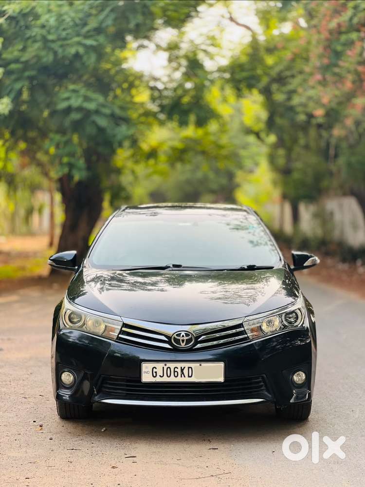 Toyota Corolla Altis 1.8 J, 2016, Petrol