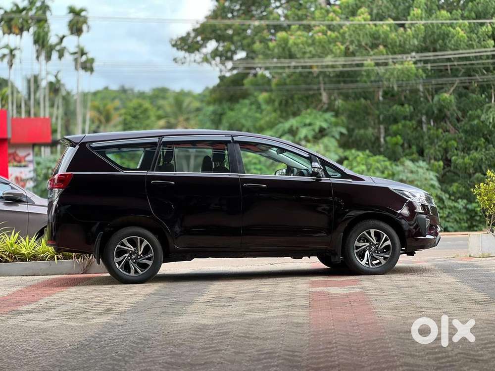 Toyota Innova Crysta 2022