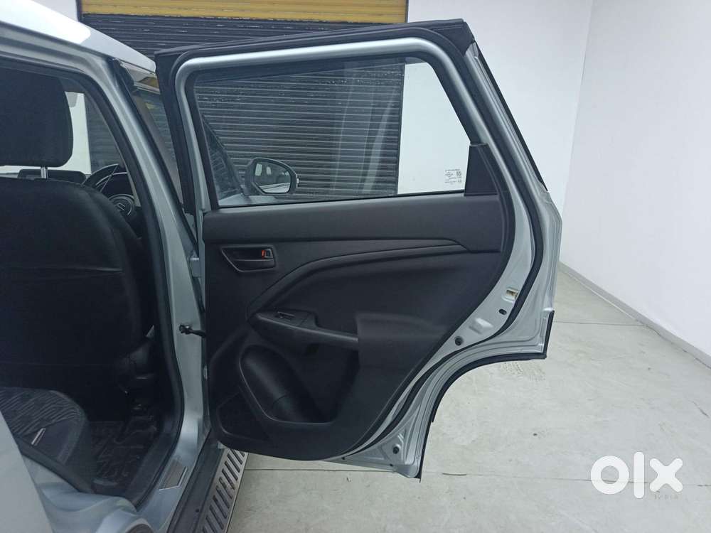 Maruti Suzuki Brezza Vxi At, 2024, Petrol