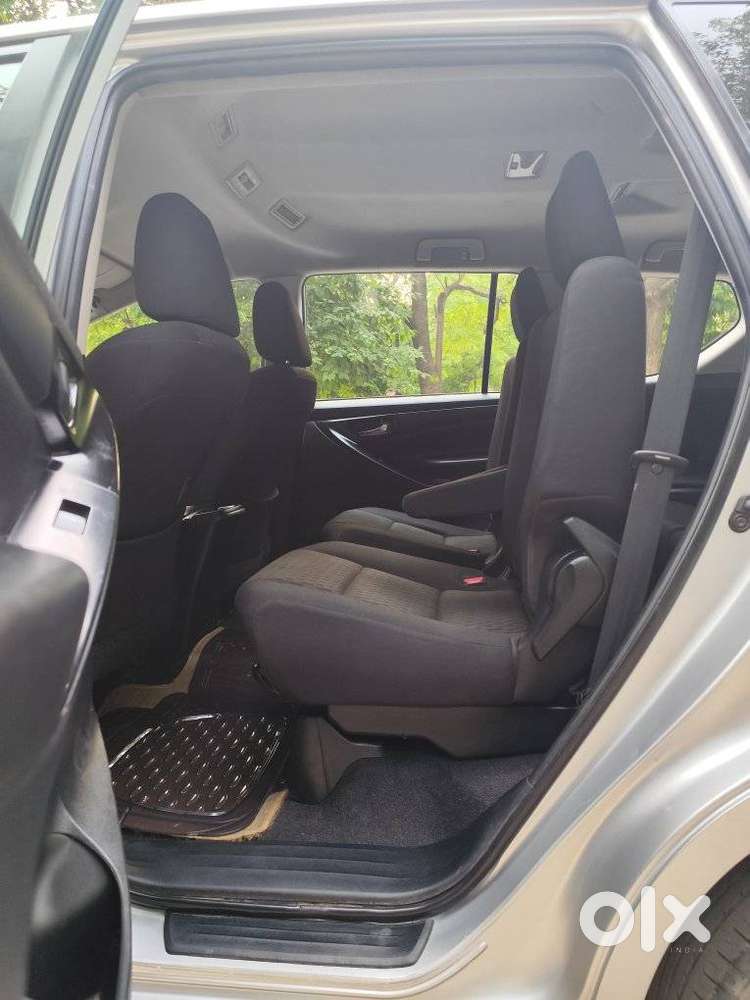 Toyota Innova Crysta 2.4 Gx Mt, 2017, Diesel