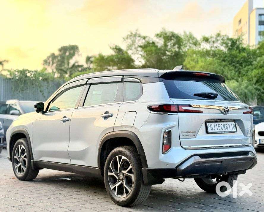 Toyota Urban Cruiser Hyryder 1.5 V Hybrid, 2023, Petrol