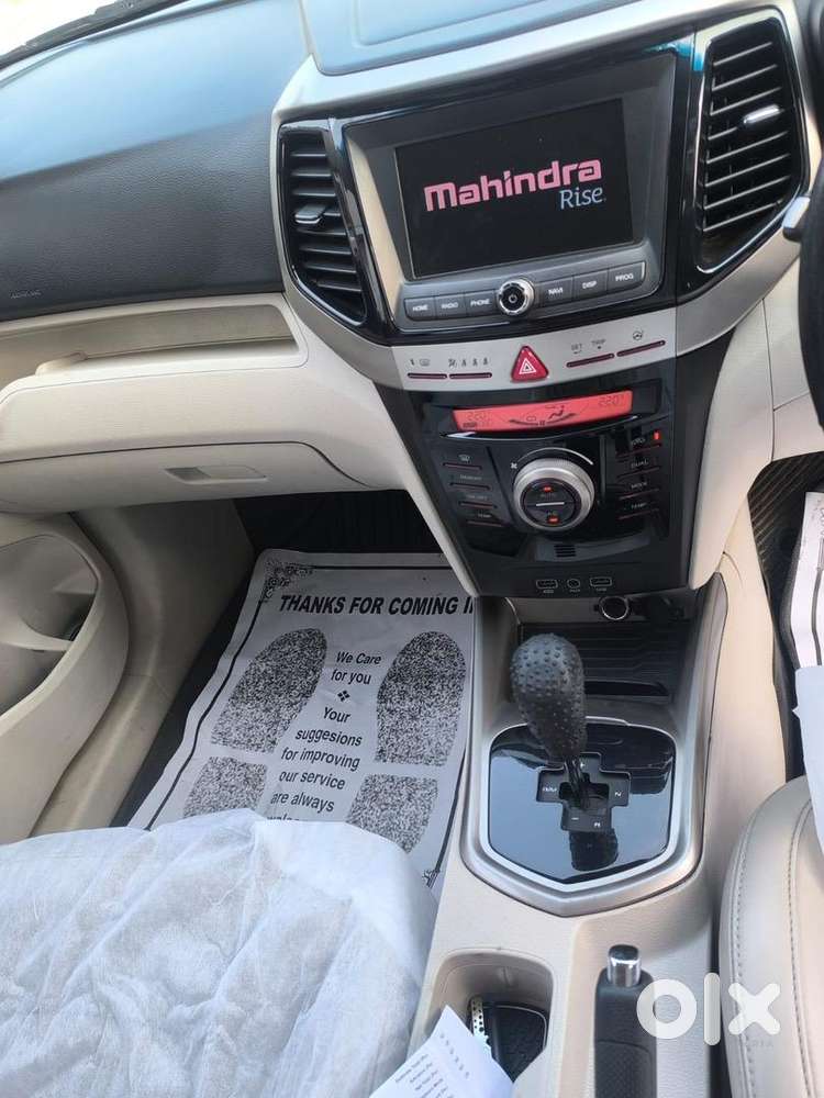 Mahindra Xuv300 Sunroof Automatic