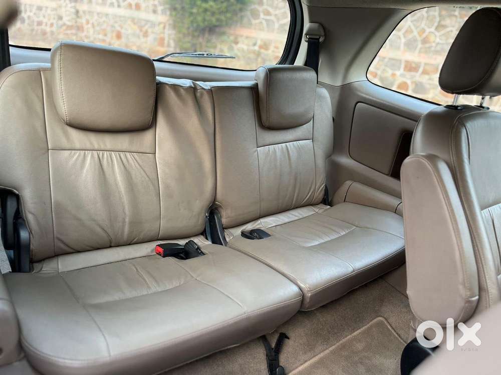 Toyota Innova 2.5 Zx 7 Str Bs-iv, 2015, Diesel