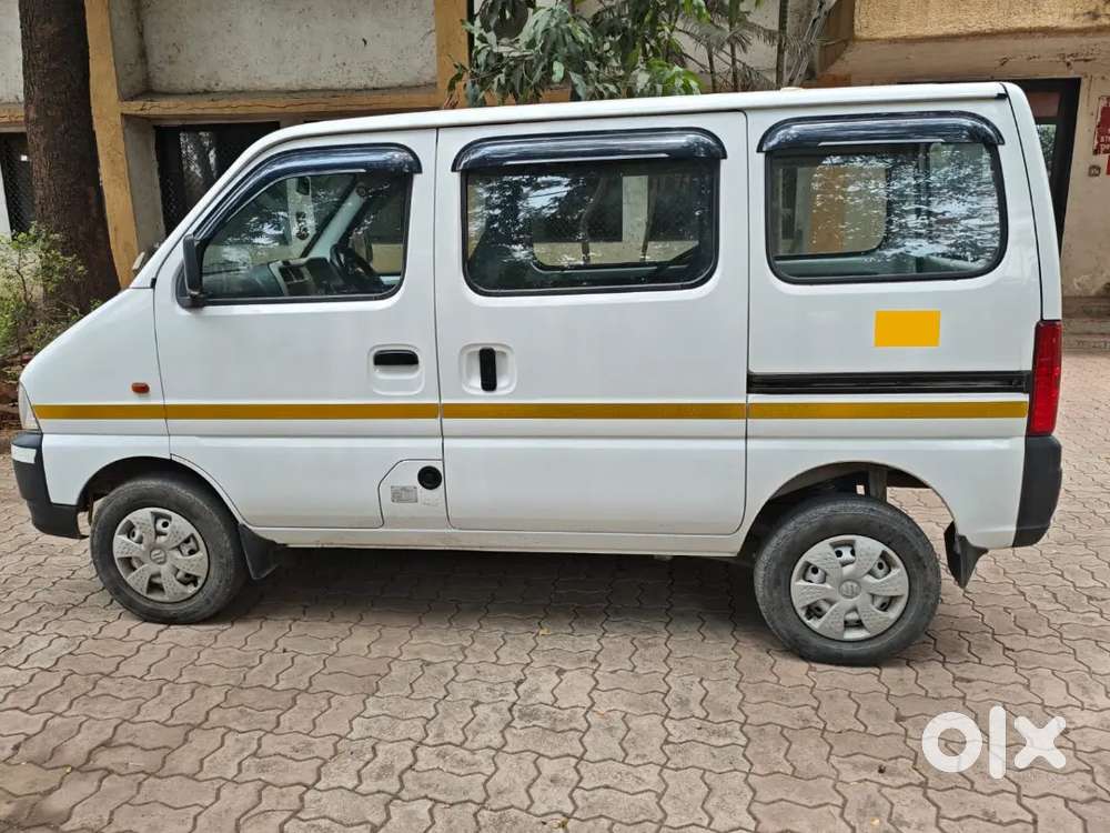 Maruti Suzuki Eeco 2023 Cng & Hybrids 30000 Km Driven