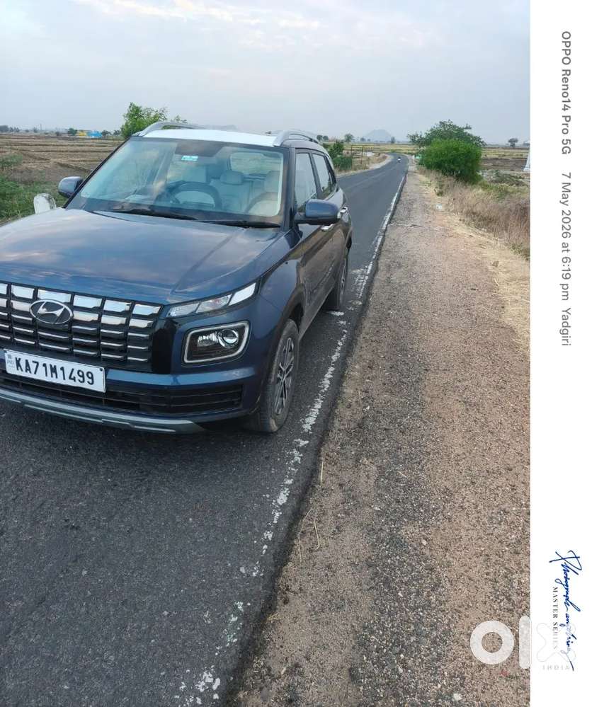 Hyundai Venue 2023 Diesel Well Maintained