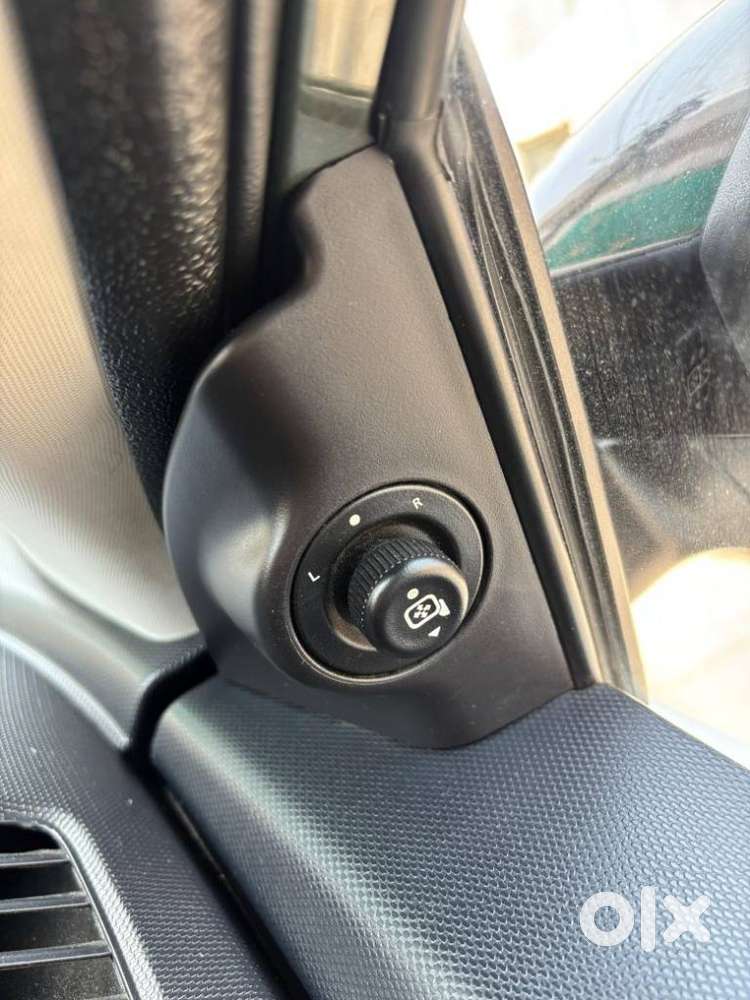 Tata Nexon, 2022, Petrol