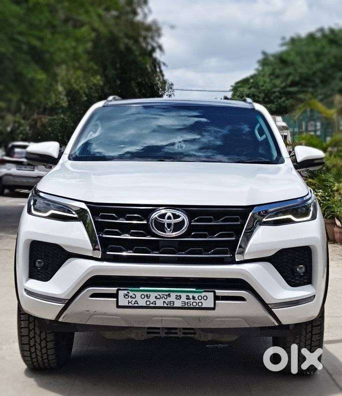 Toyota Fortuner 4x2 At 2.8 Diesel, 2022, Diesel