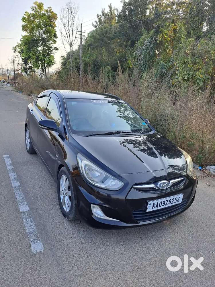Hyundai Verna 2011