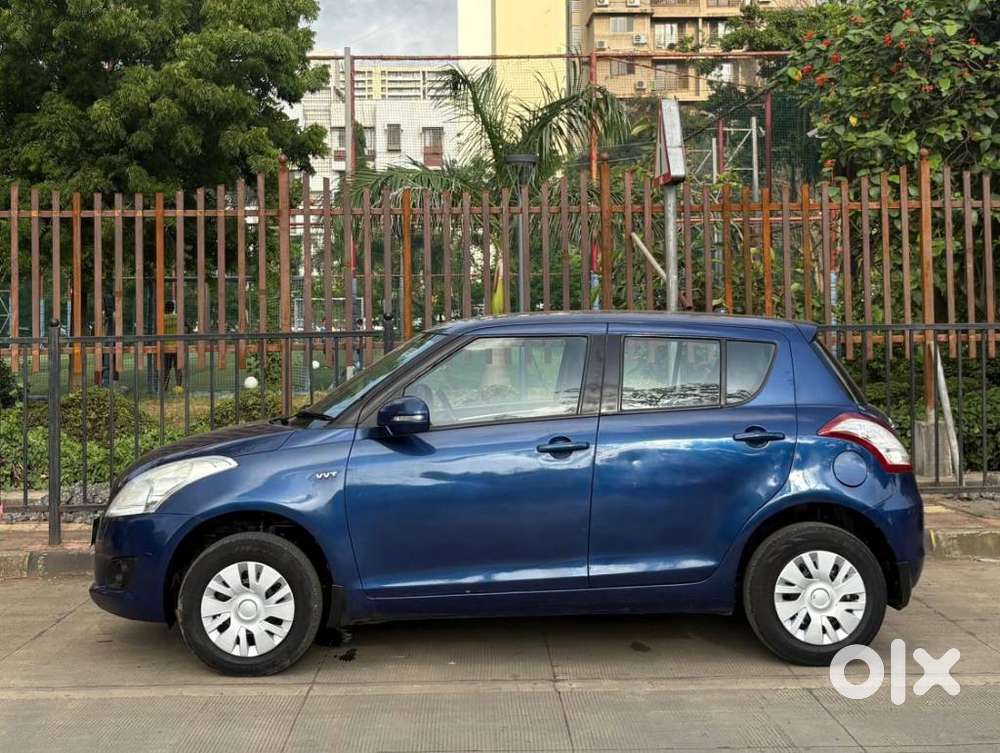 Maruti Suzuki Swift Vxi + Manual, 2012, Petrol