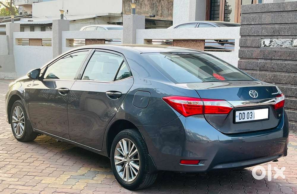 Toyota Corolla Altis 2013-2017 Vl At, 2014, Petrol